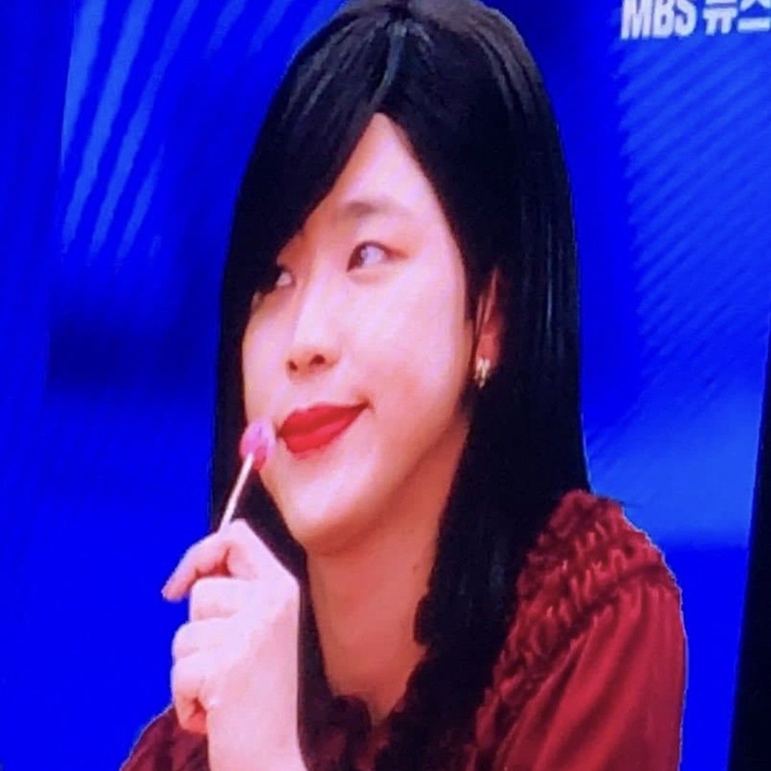 Behind-the-scenes cut of Park Jihyeon