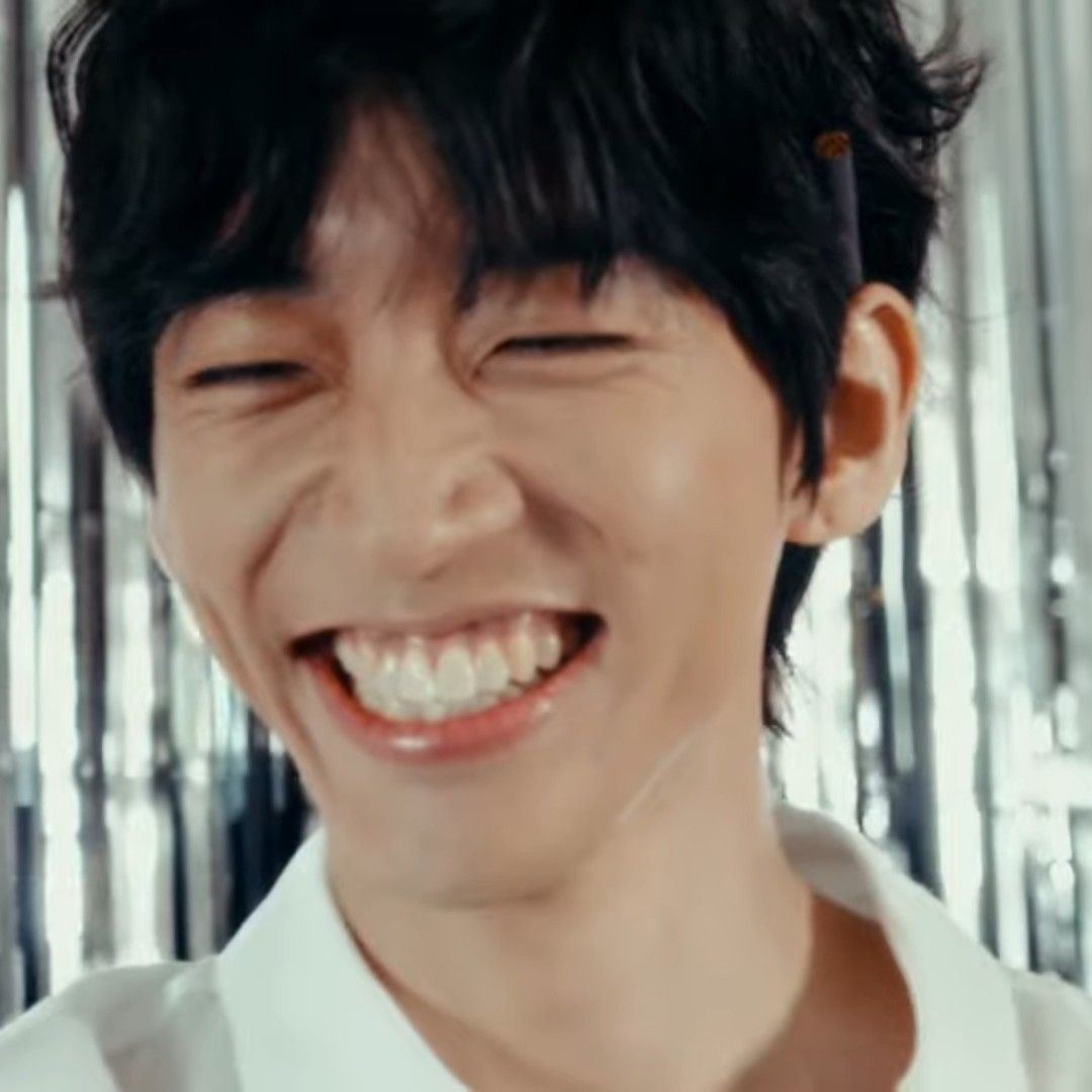 Recent activity shot of Lee Seungyoon