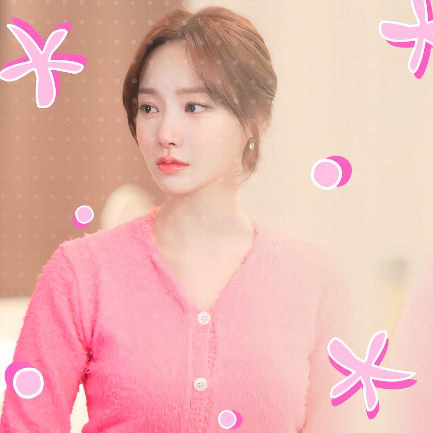 Behind-the-scenes cut of Yeonwoo