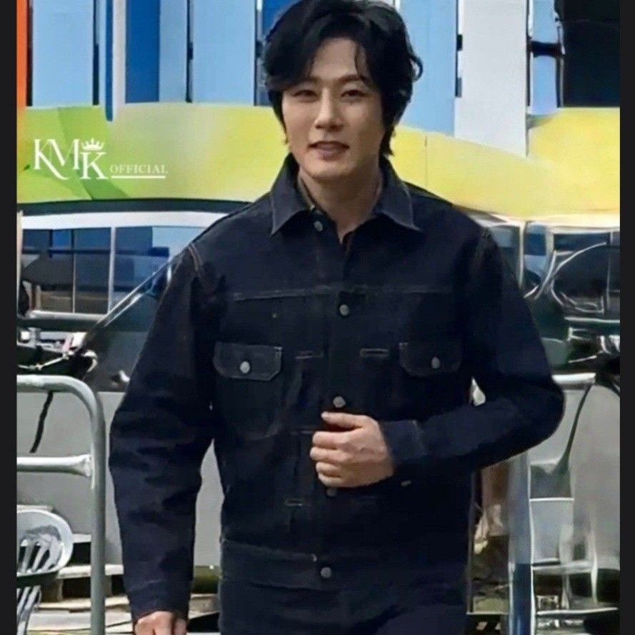 A moment captured by a fan of Kang Moonkyung