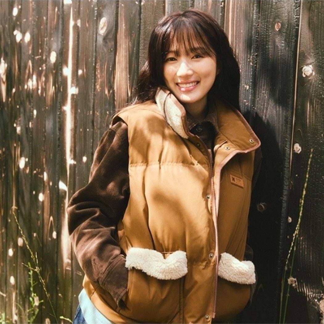 Recent activity shot of Kim Hyeyoon