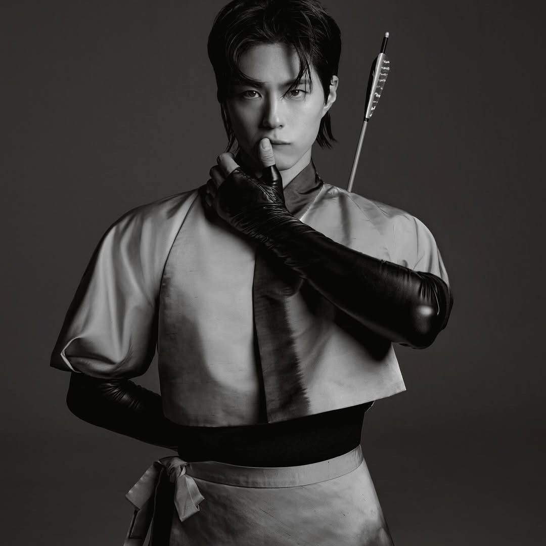 Recent activity shot of Park Bogum
