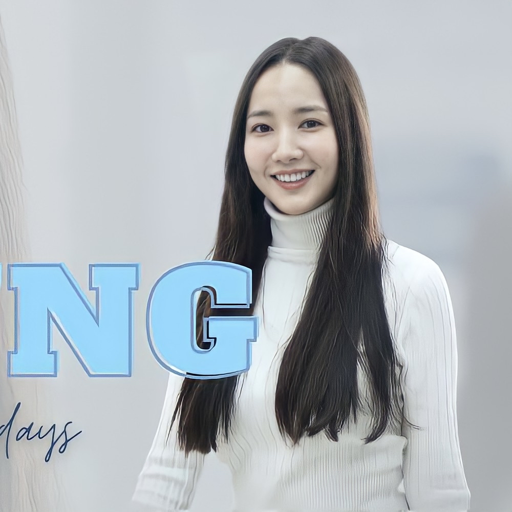 Recent activity shot of Park Minyoung