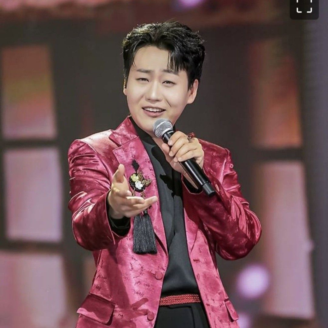 Latest photo of Min Soohyun