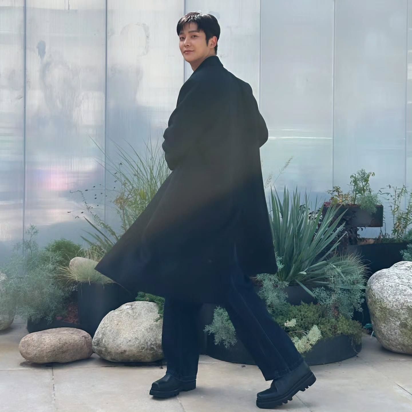 A moment captured by a fan of Rowoon