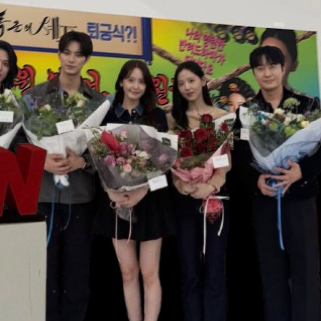 Behind-the-scenes cut of Lee Chaemin