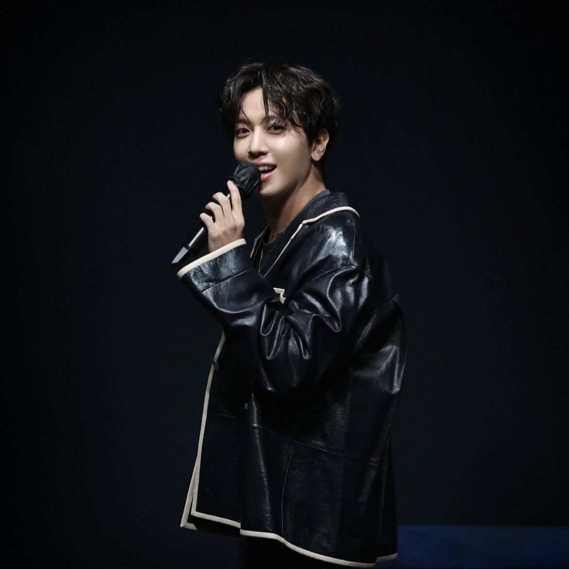 Behind-the-scenes cut of Jung Yonghwa
