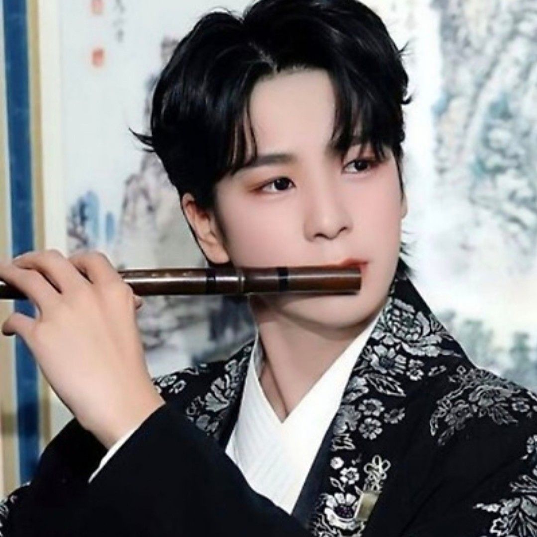 Cuplikan di balik layar dari Jeong Dongwon