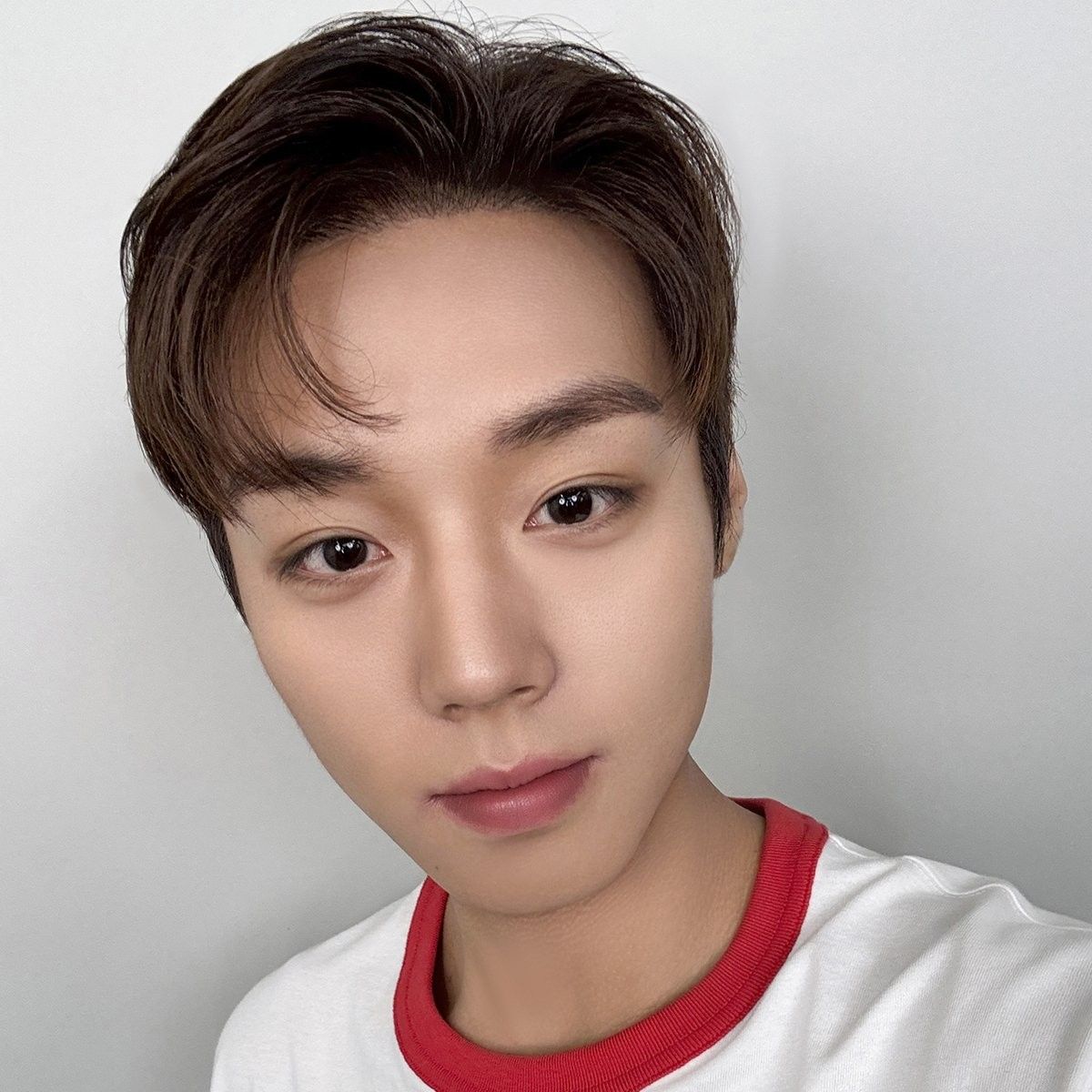 A moment captured by a fan of Park Jihoon