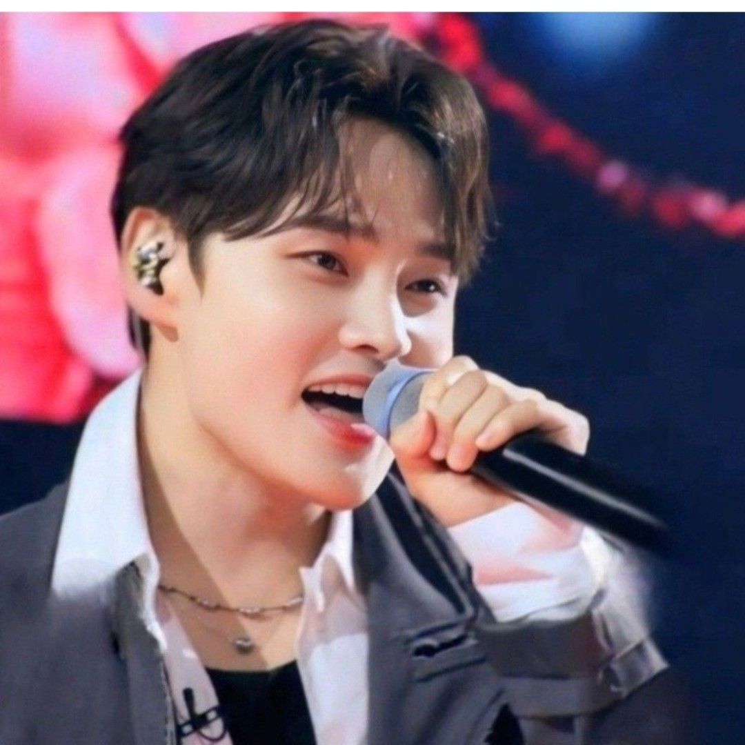 朴瑞镇的最新照片