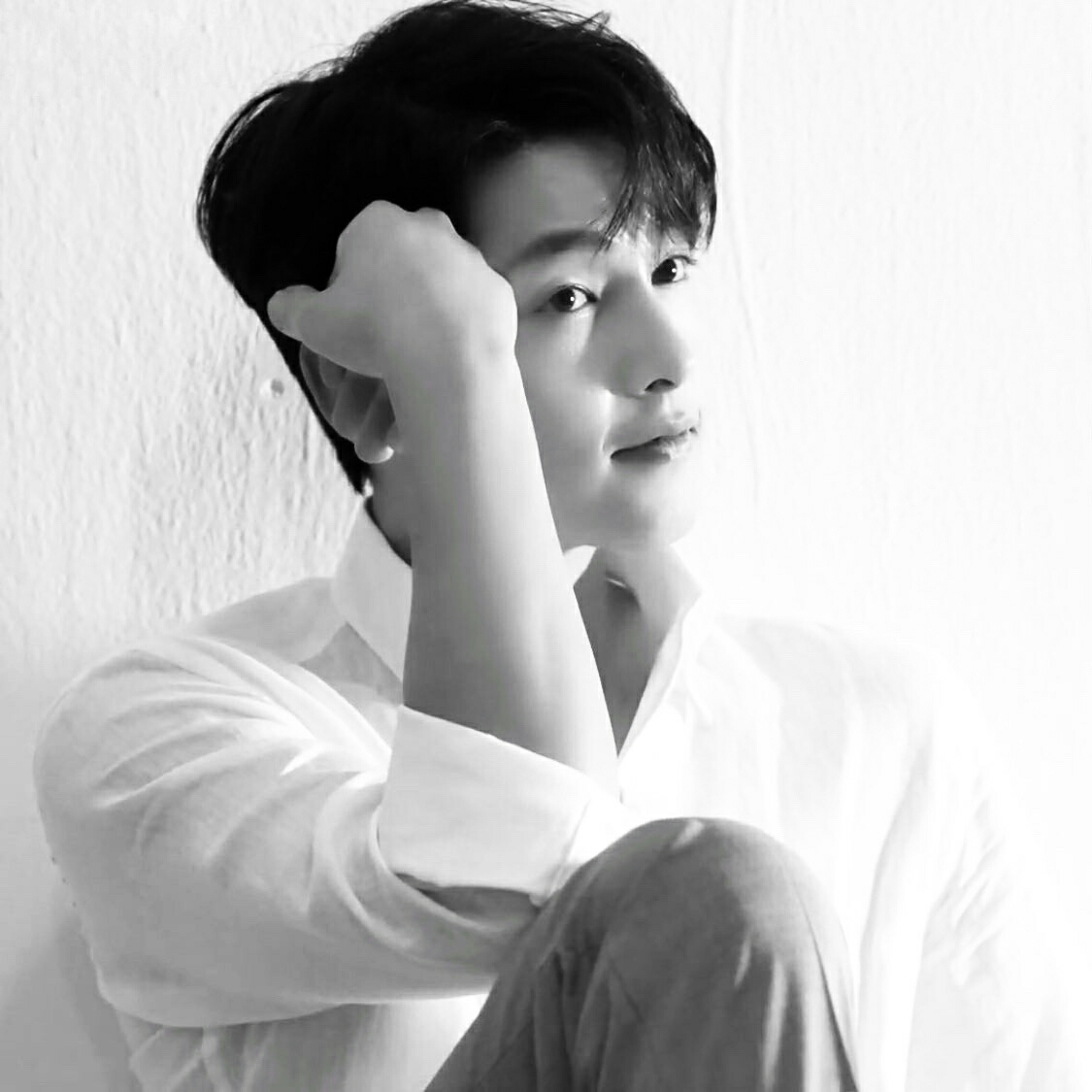 A moment captured by a fan of Song Joongki