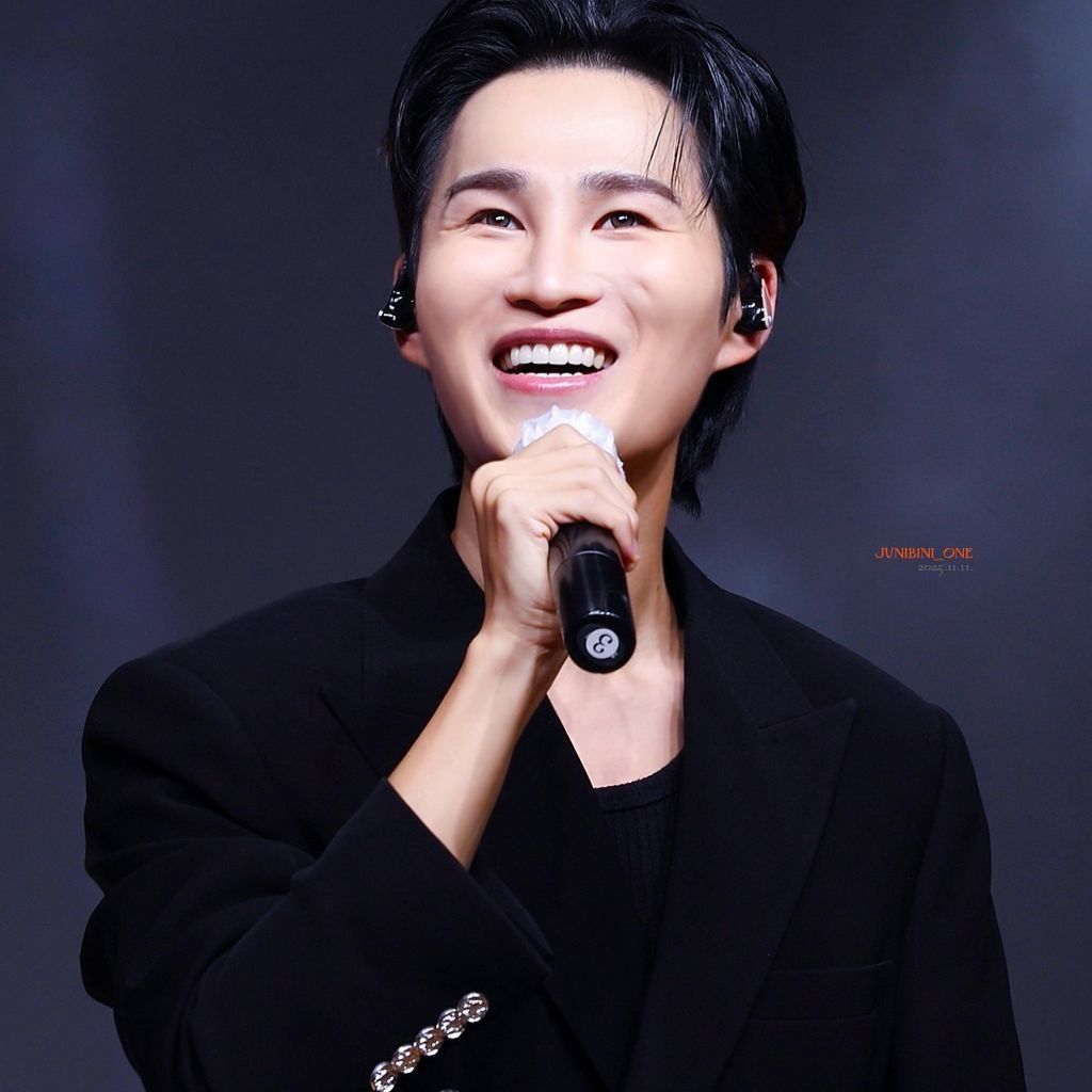 金熙栽的最新照片