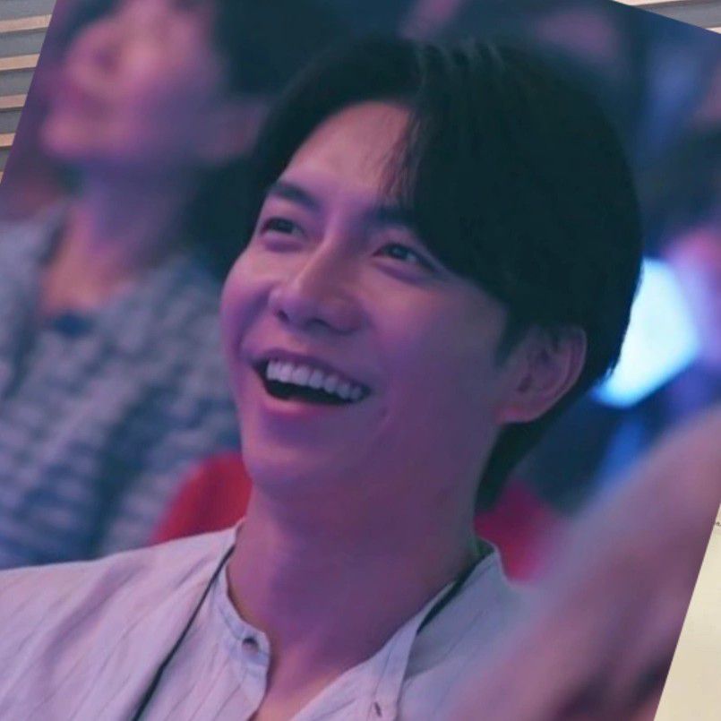 Latest photo of Lee Seunggi