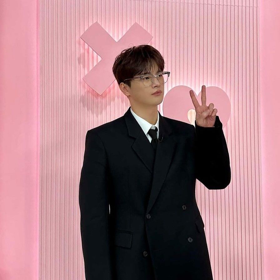 Recent activity shot of Seo Inguk