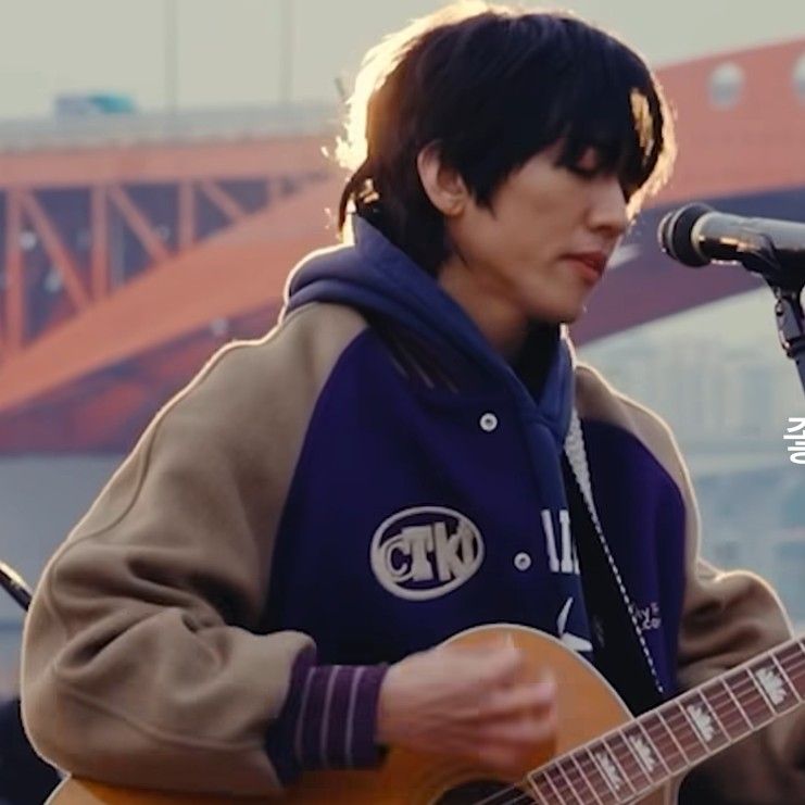 Behind-the-scenes cut of Lee Seungyoon