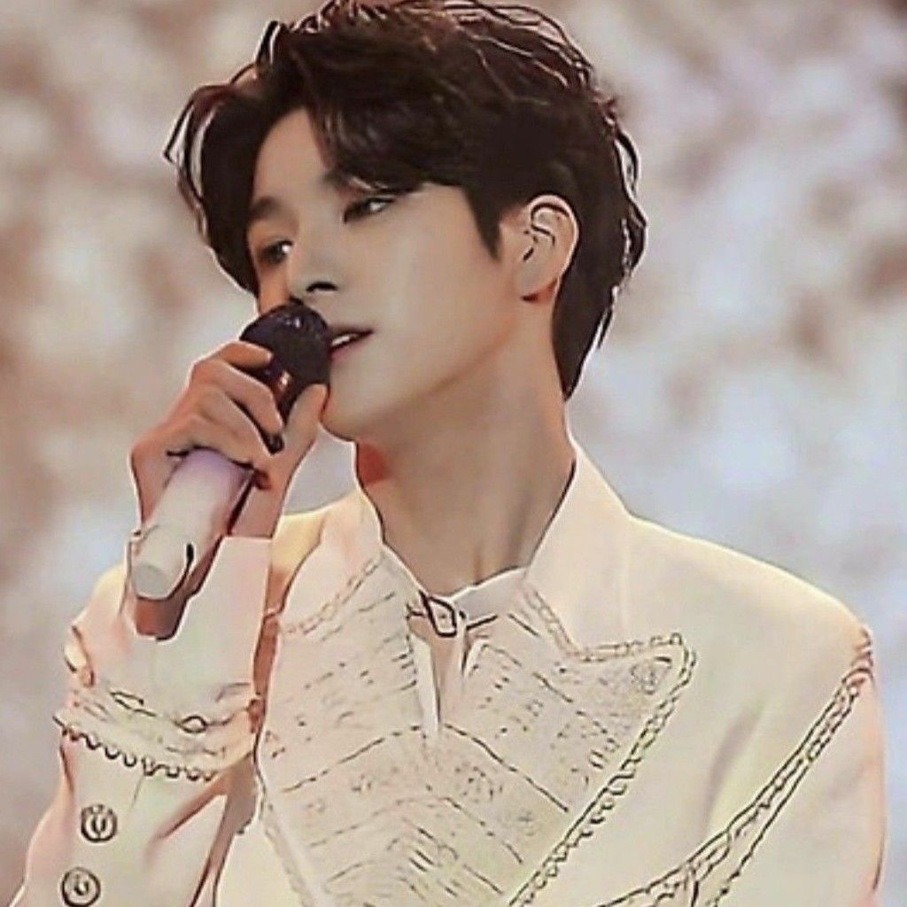 Cuplikan di balik layar dari Jeong Dongwon