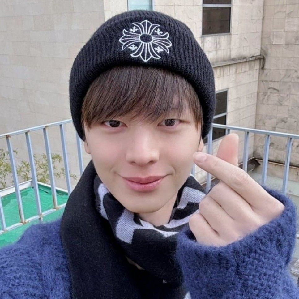 Recent activity shot of Yook Sungjae