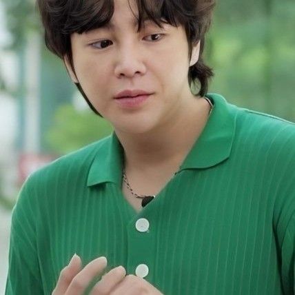 Recent activity shot of Jang Geunsuk