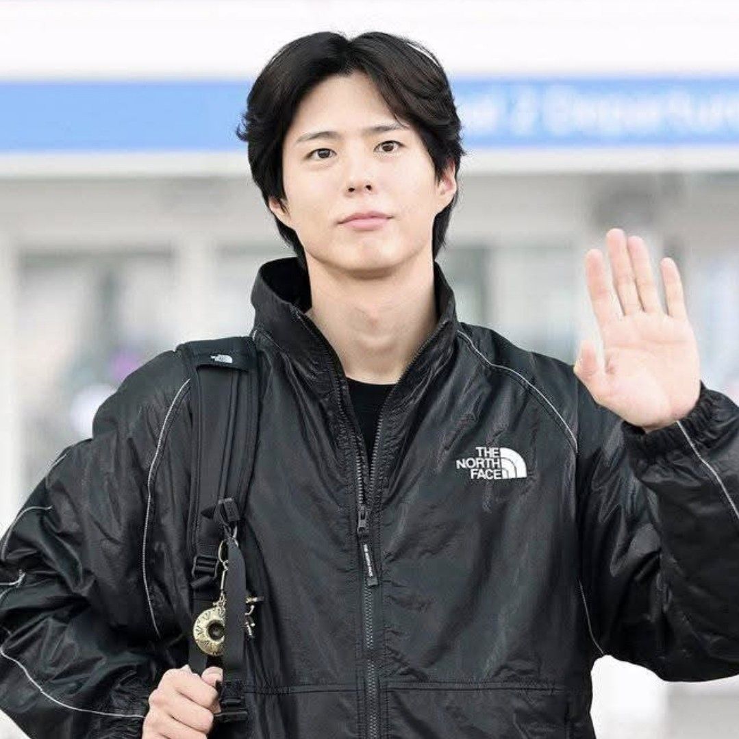 Behind-the-scenes cut of Park Bogum