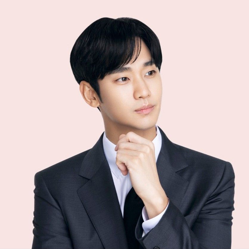 Recent activity shot of Kim Soohyun