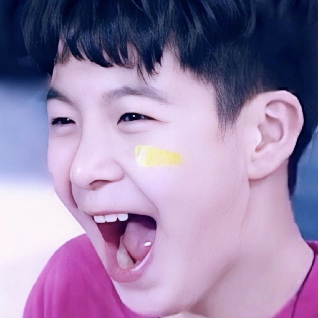 Behind-the-scenes cut of Jeong Dongwon