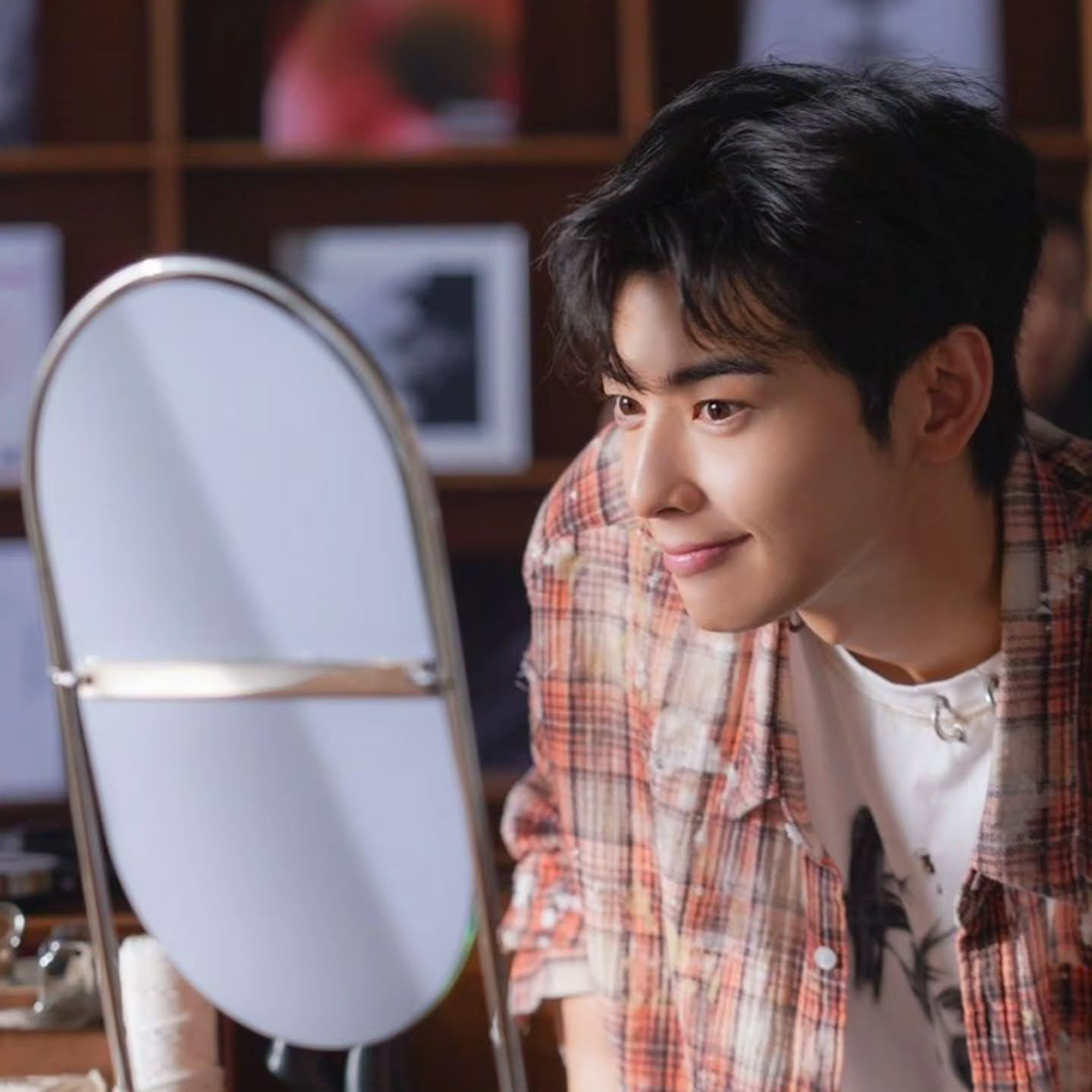 A moment captured by a fan of Cha Eunwoo