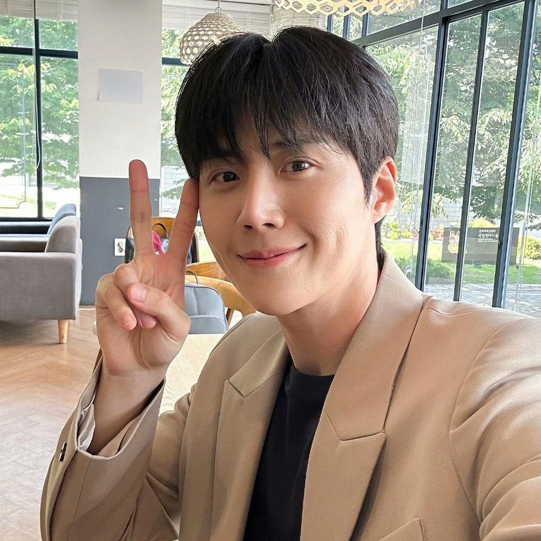 Recent activity shot of Kim Seonho