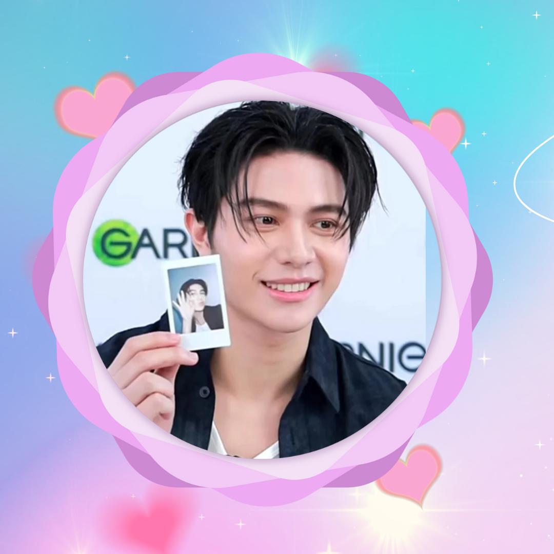 A moment captured by a fan of William Jakrapatr Kaewpanpong