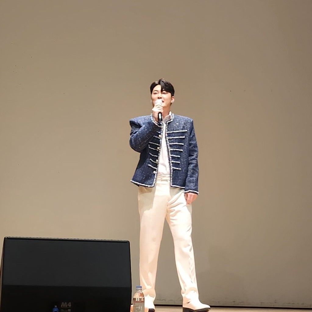 Latest photo of Kim Kyungmin