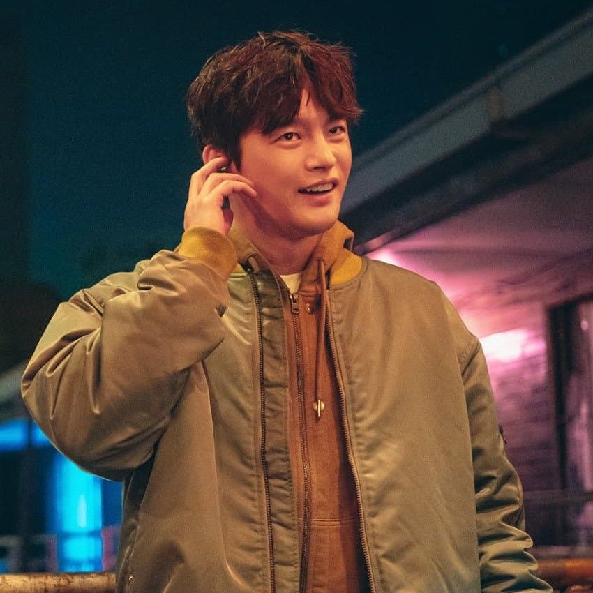A moment captured by a fan of Seo Inguk
