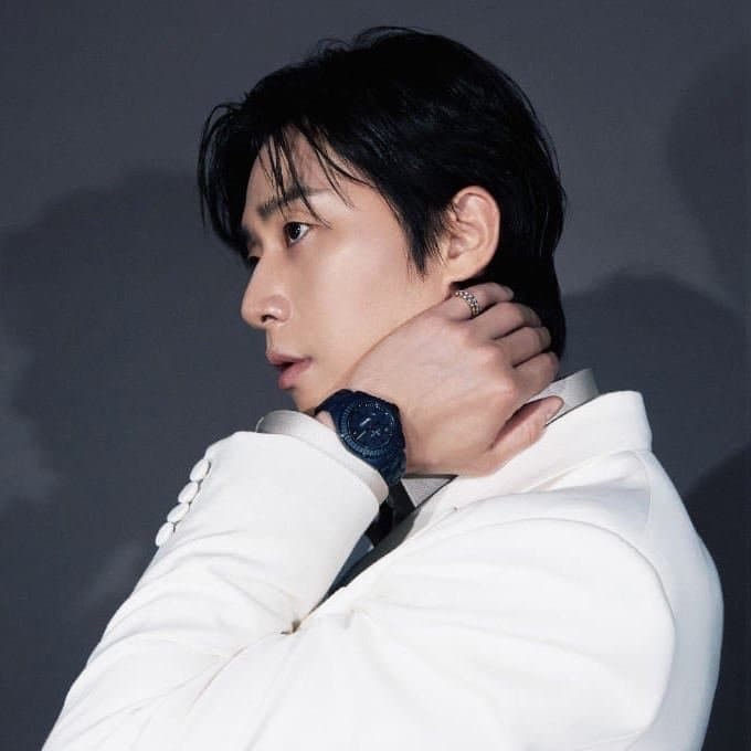 Latest photo of Park Seojoon