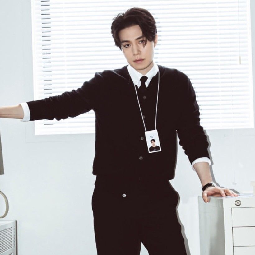 Recent activity shot of Lee Dongwook