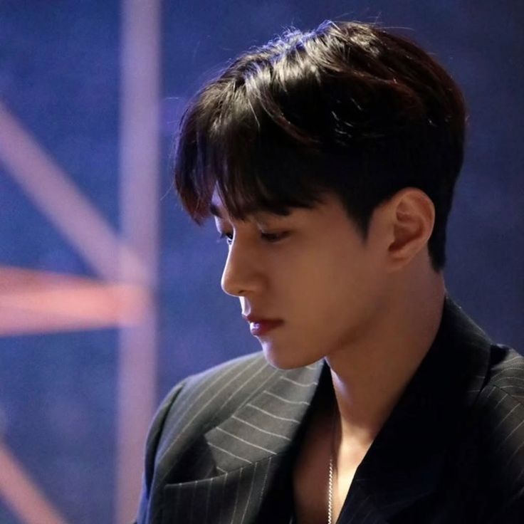 キム・ミョンス (エル)の最近の活動ショット