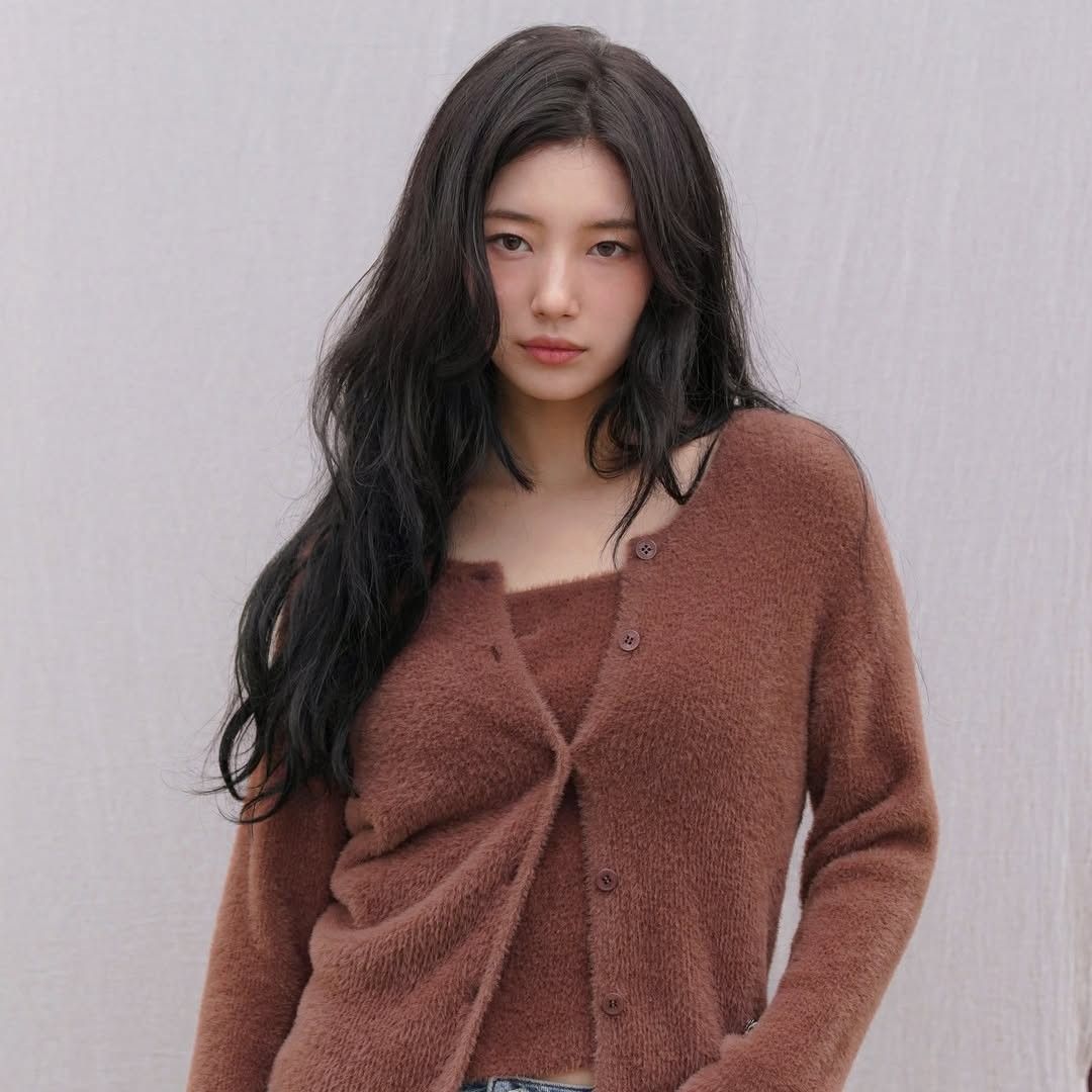 Latest photo of Bae Suzy