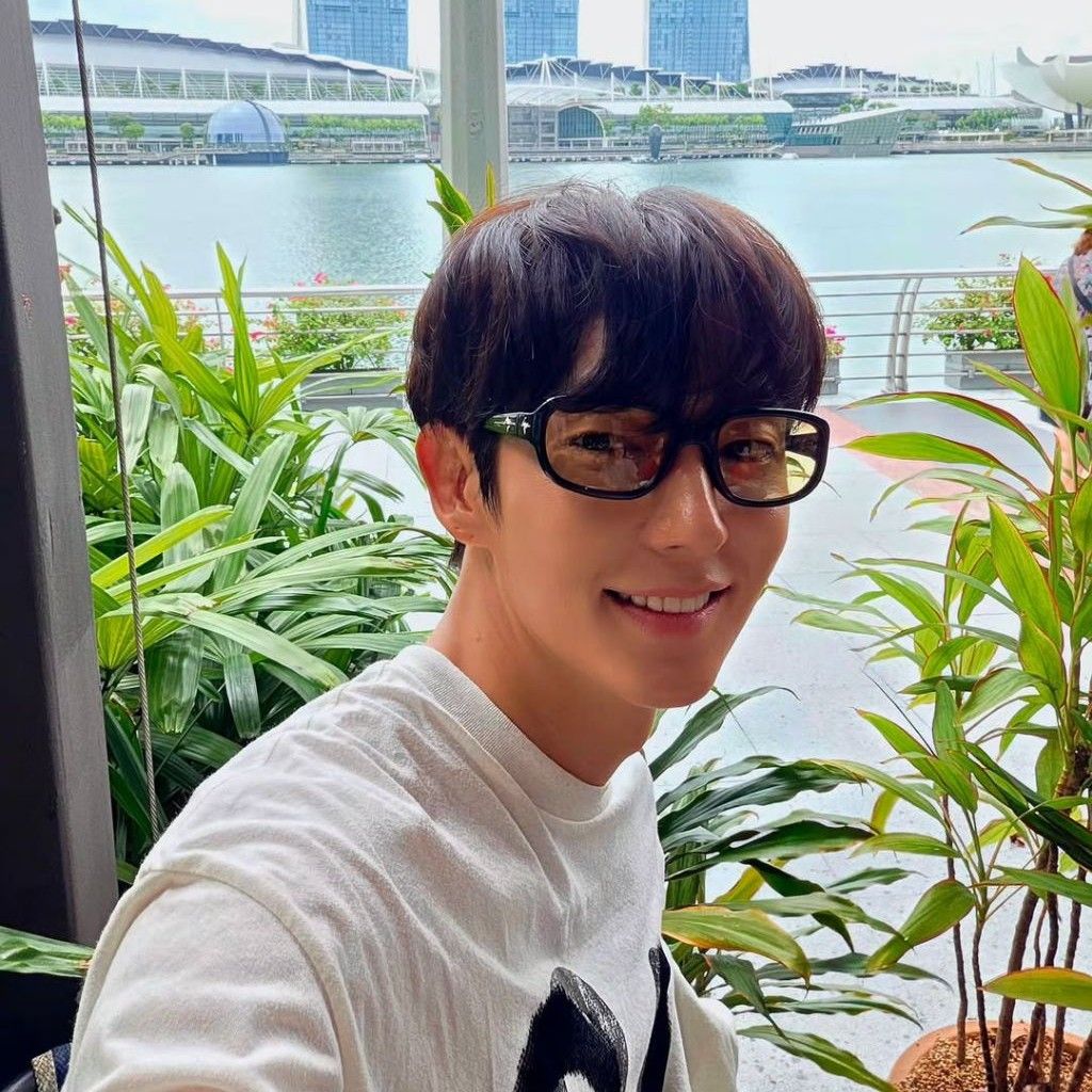 Recent activity shot of Lee Joongi