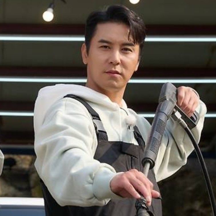 Behind-the-scenes cut of Jang Minho