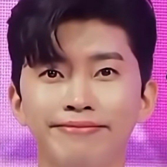 Behind-the-scenes cut of Lim Youngwoong