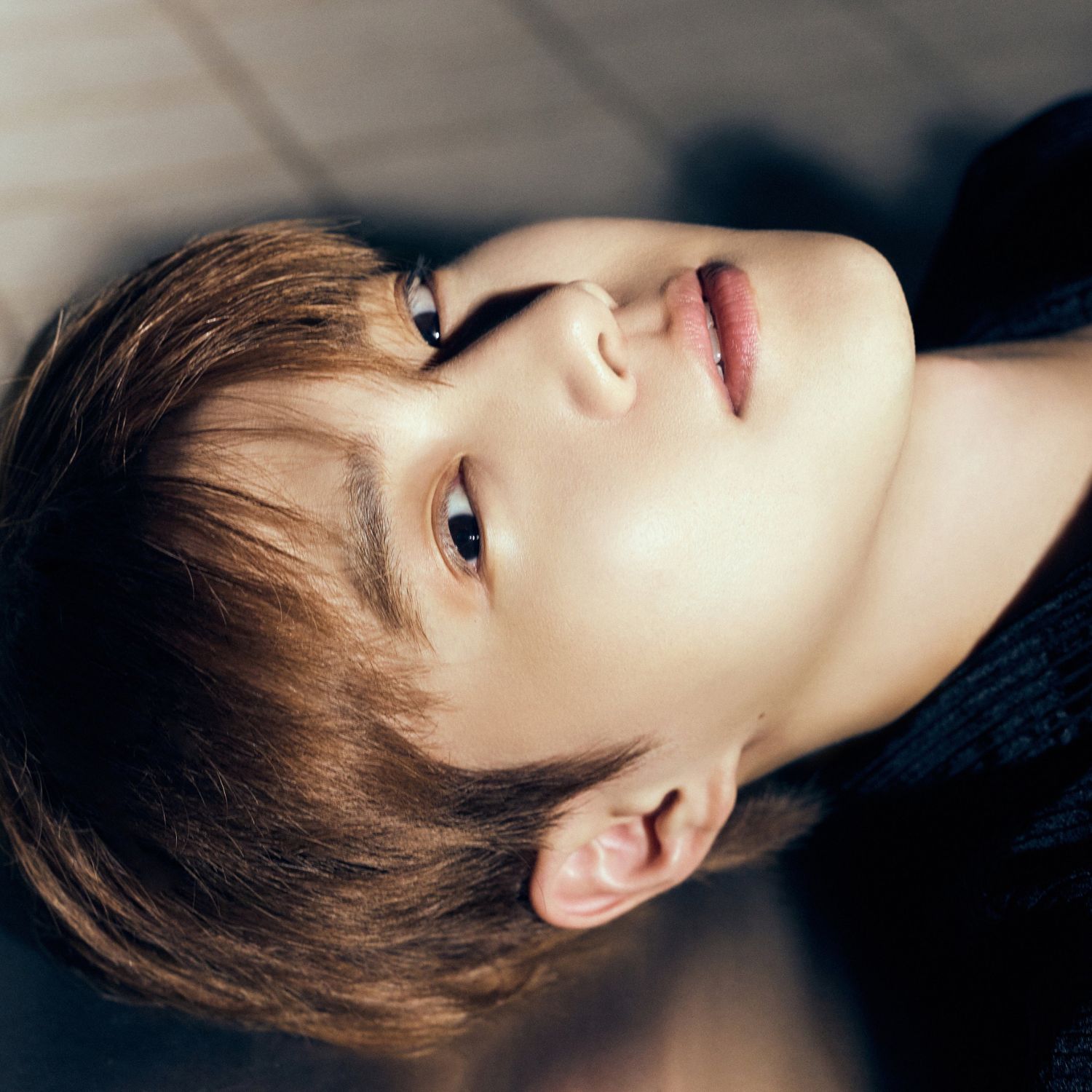 Behind-the-scenes cut of Suho