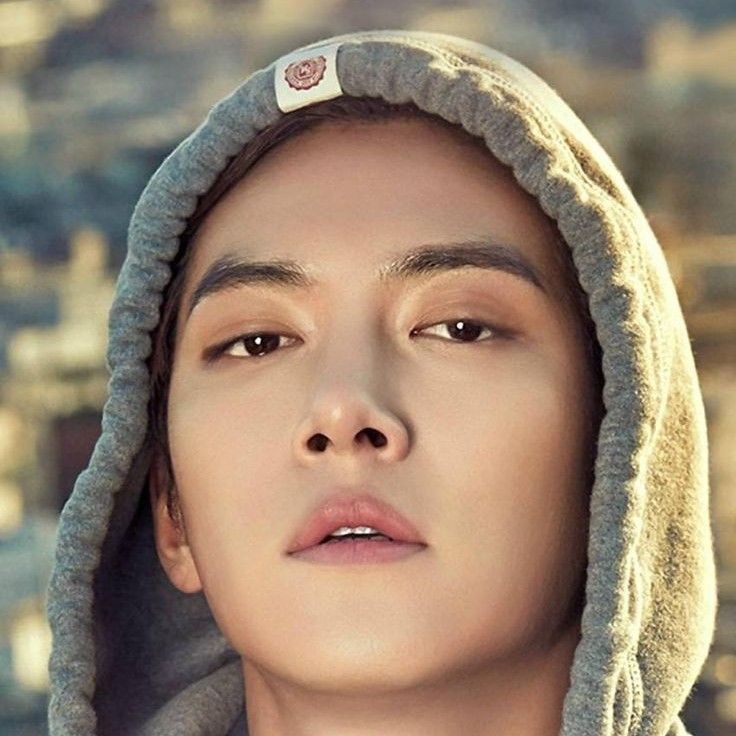 Behind-the-scenes cut of Ji Changwook