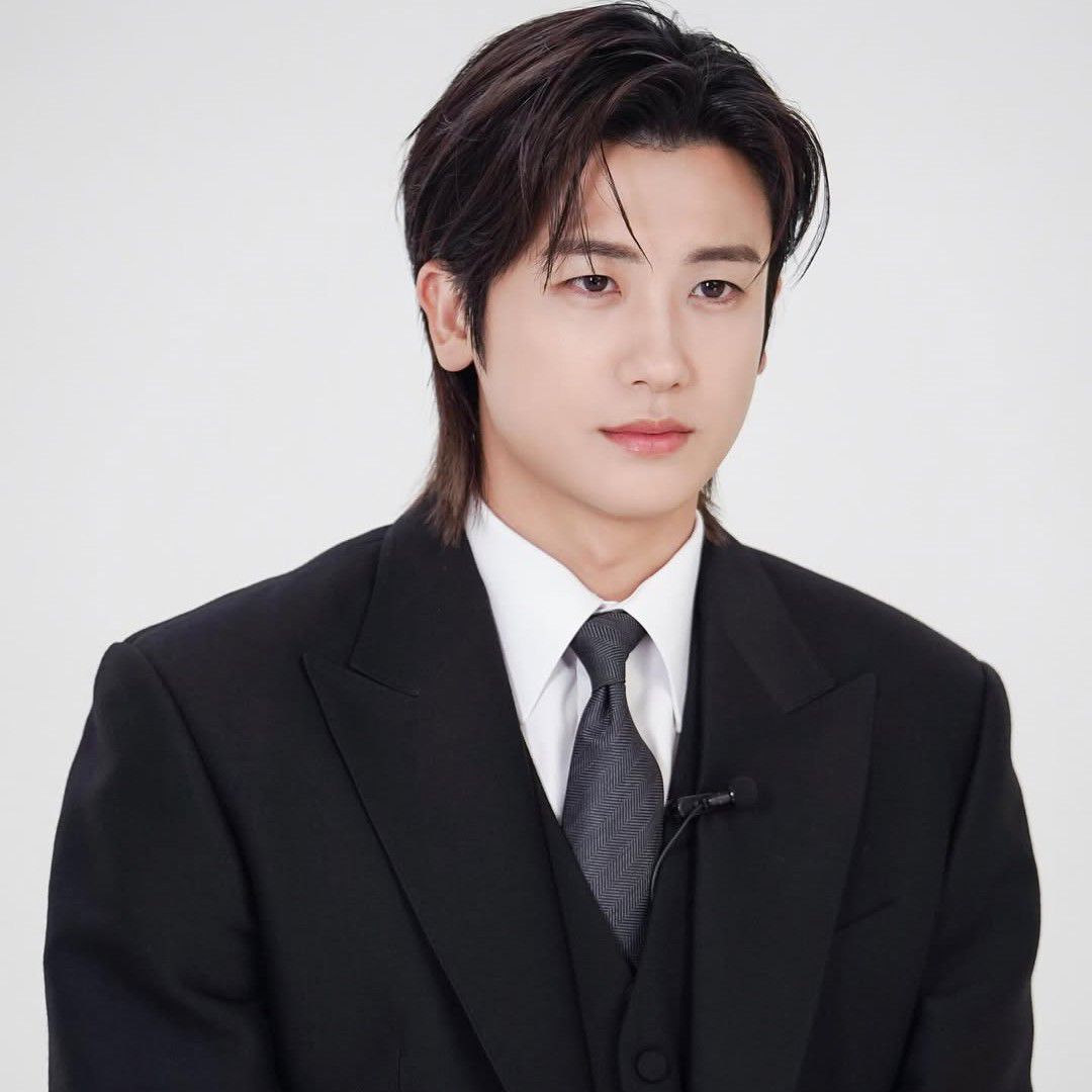 Recent activity shot of Park Hyungsik