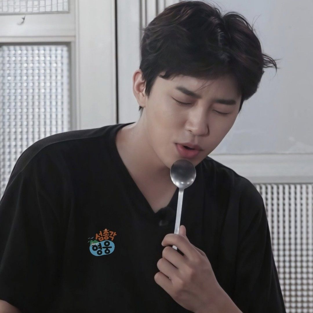 임영웅의 비하인드 컷