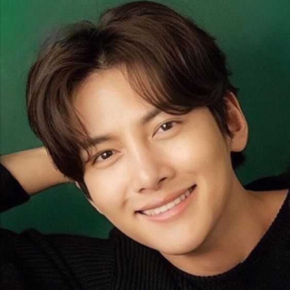 지창욱의 최신 사진