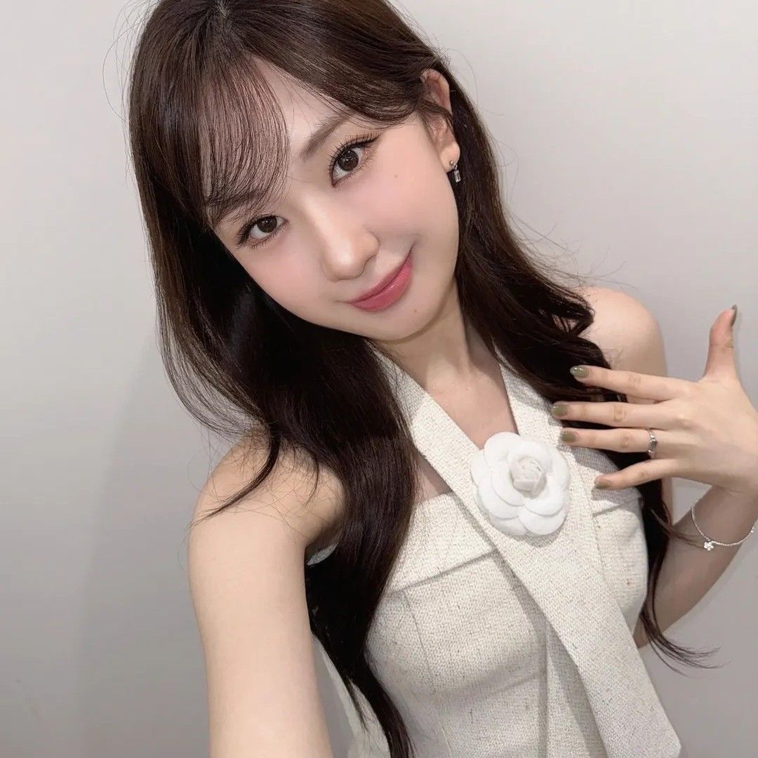 Momen yang diabadikan oleh penggemar Jeon Yujin