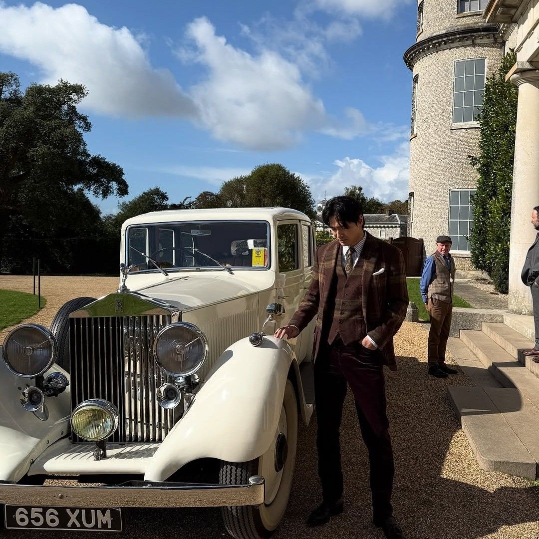 Recent activity shot of Lee Jinwook