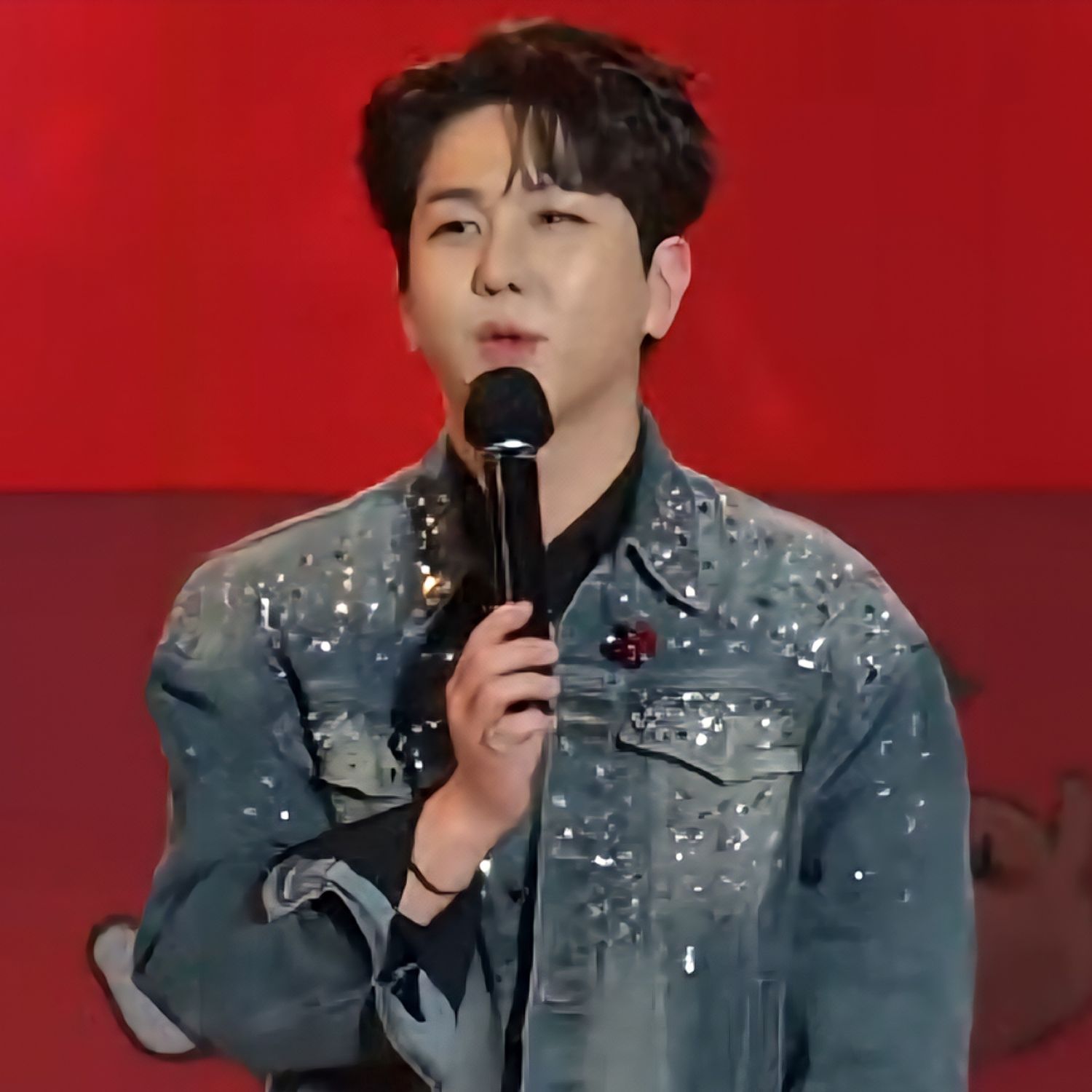 Behind-the-scenes cut of Kim Soochan