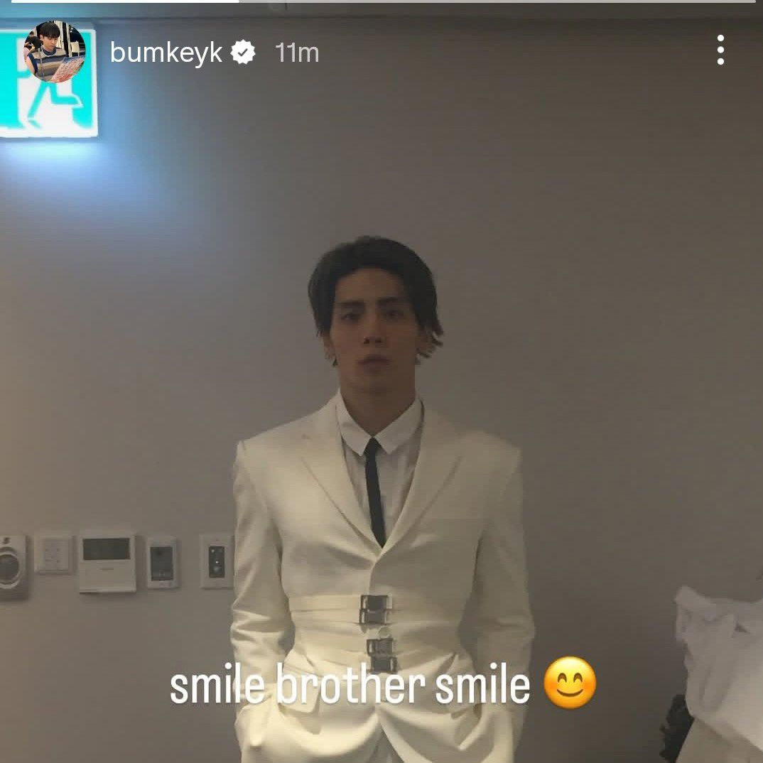 A moment captured by a fan of Key