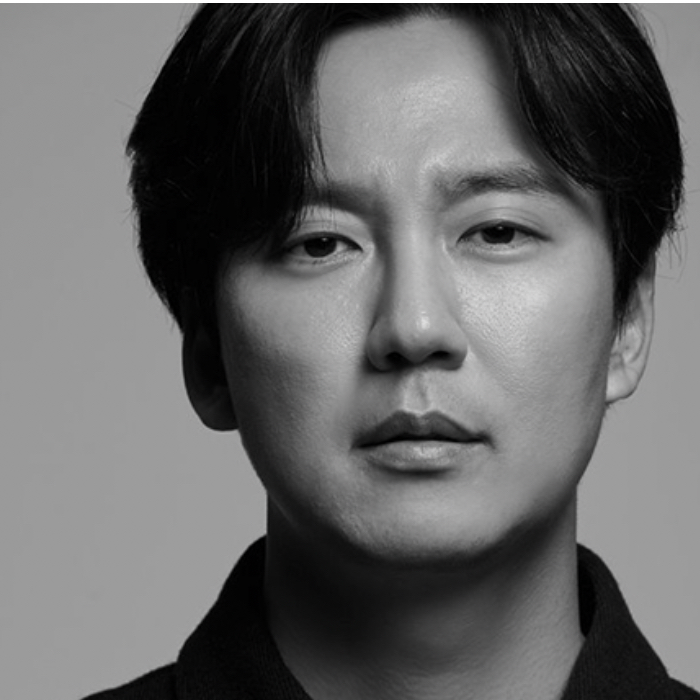 Behind-the-scenes cut of Kim Namgil