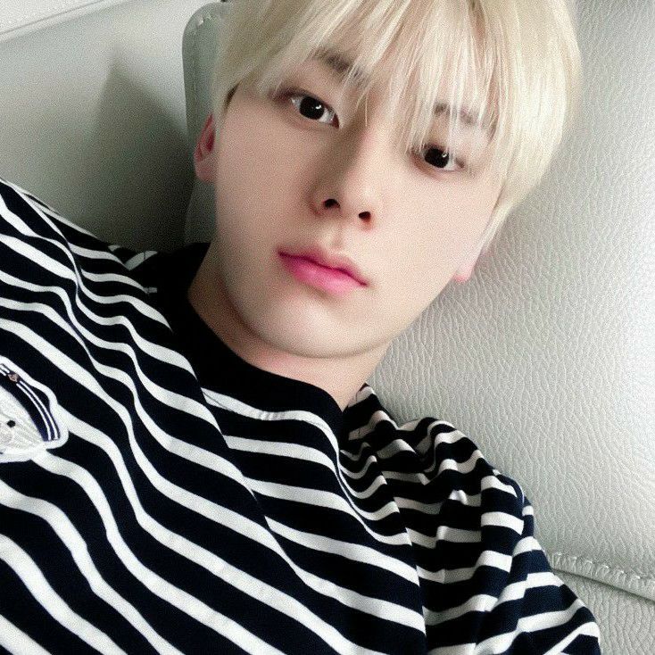 Latest photo of Hwang Minhyun