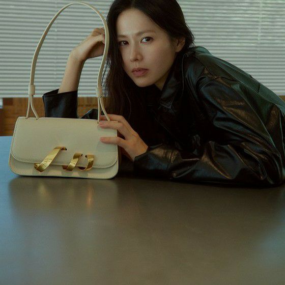 Foto terbaru dari Son Yejin