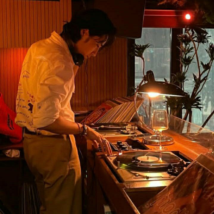 Recent activity shot of Lee Jongwon